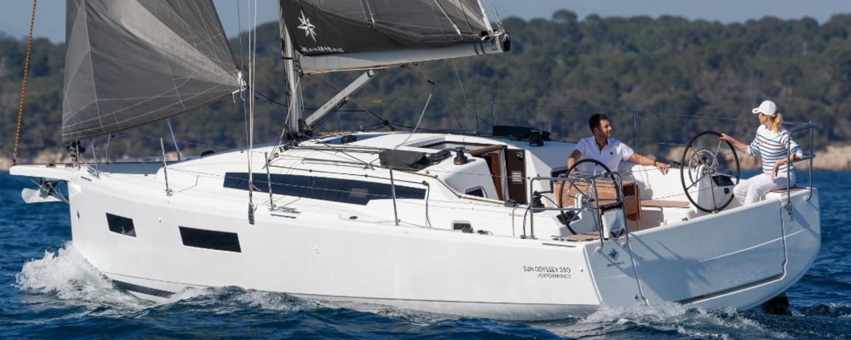 Electricity and comfort on board: the essentials for a good refit