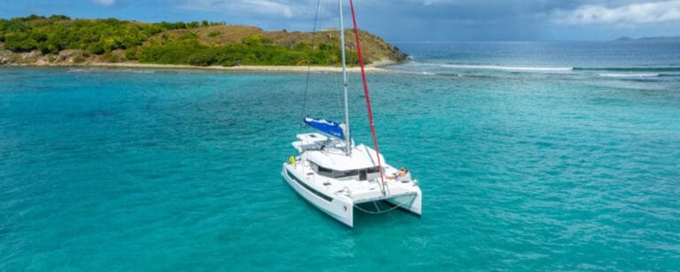 The Sunsail 464: A modern, spacious, and well-designed catamaran