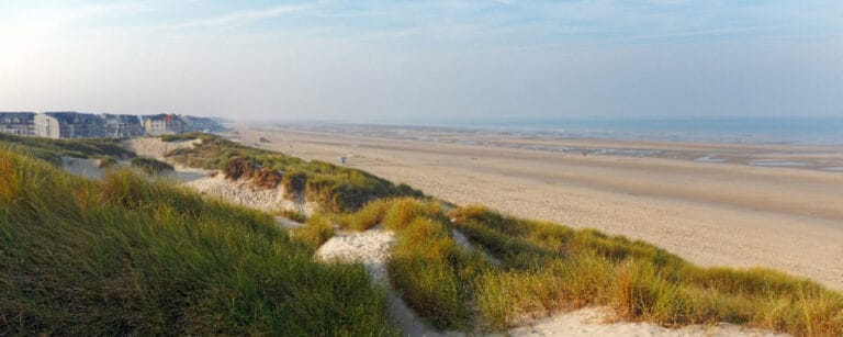 The golden massifs of the seaside town of Fort-Mahon
