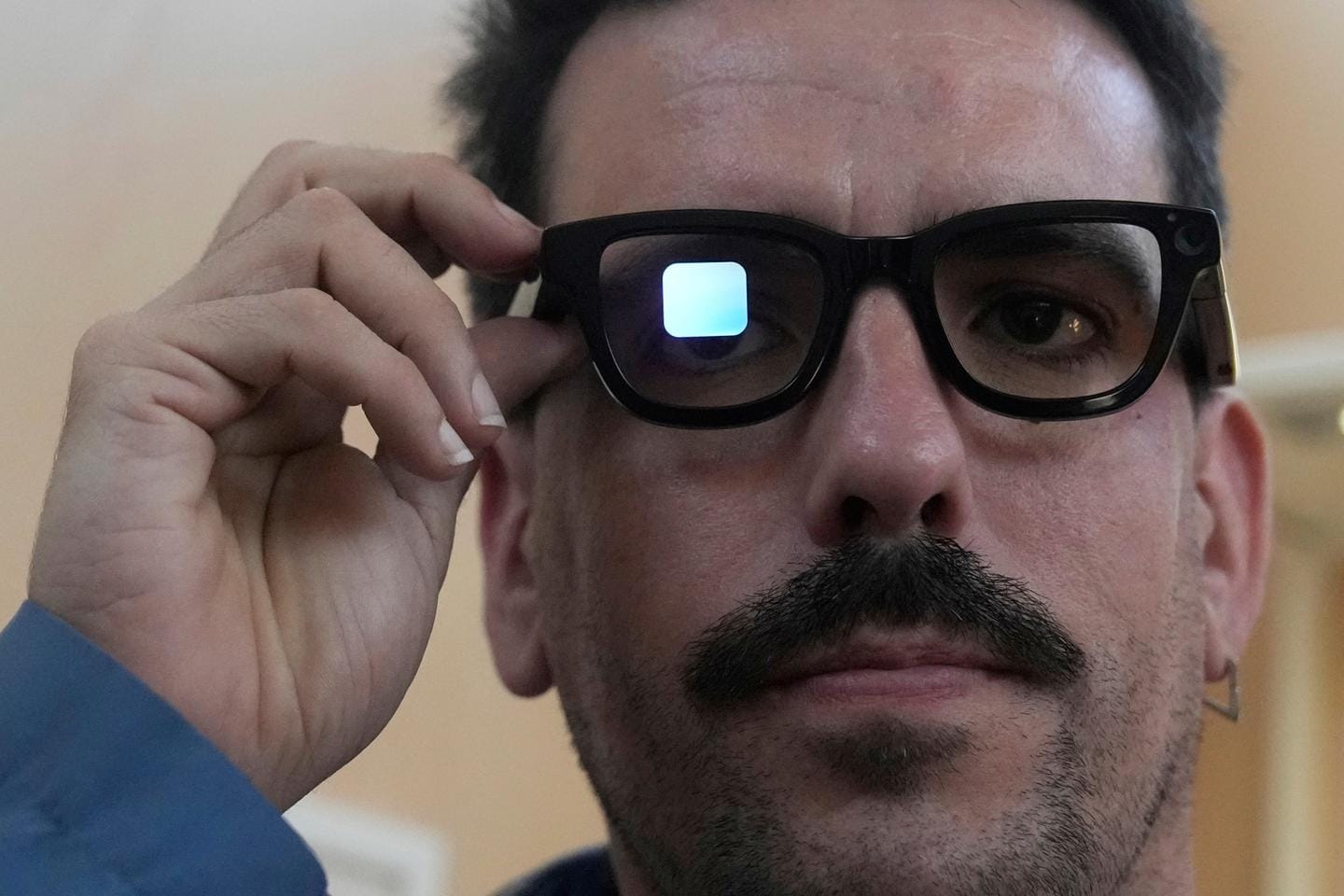 With AI, the race to imagine a device as indispensable as the smartphone