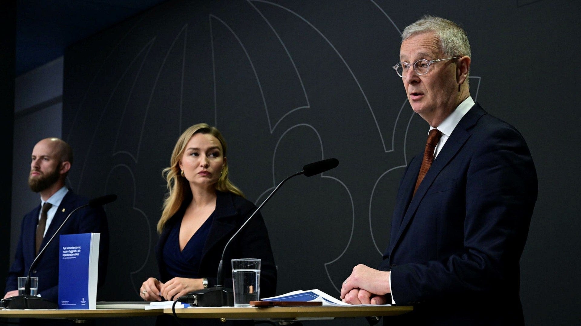 Investigator Proposes Secret Contingency Agreements with Companies