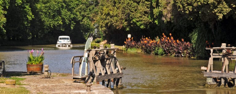 Discovering France by its Rivers