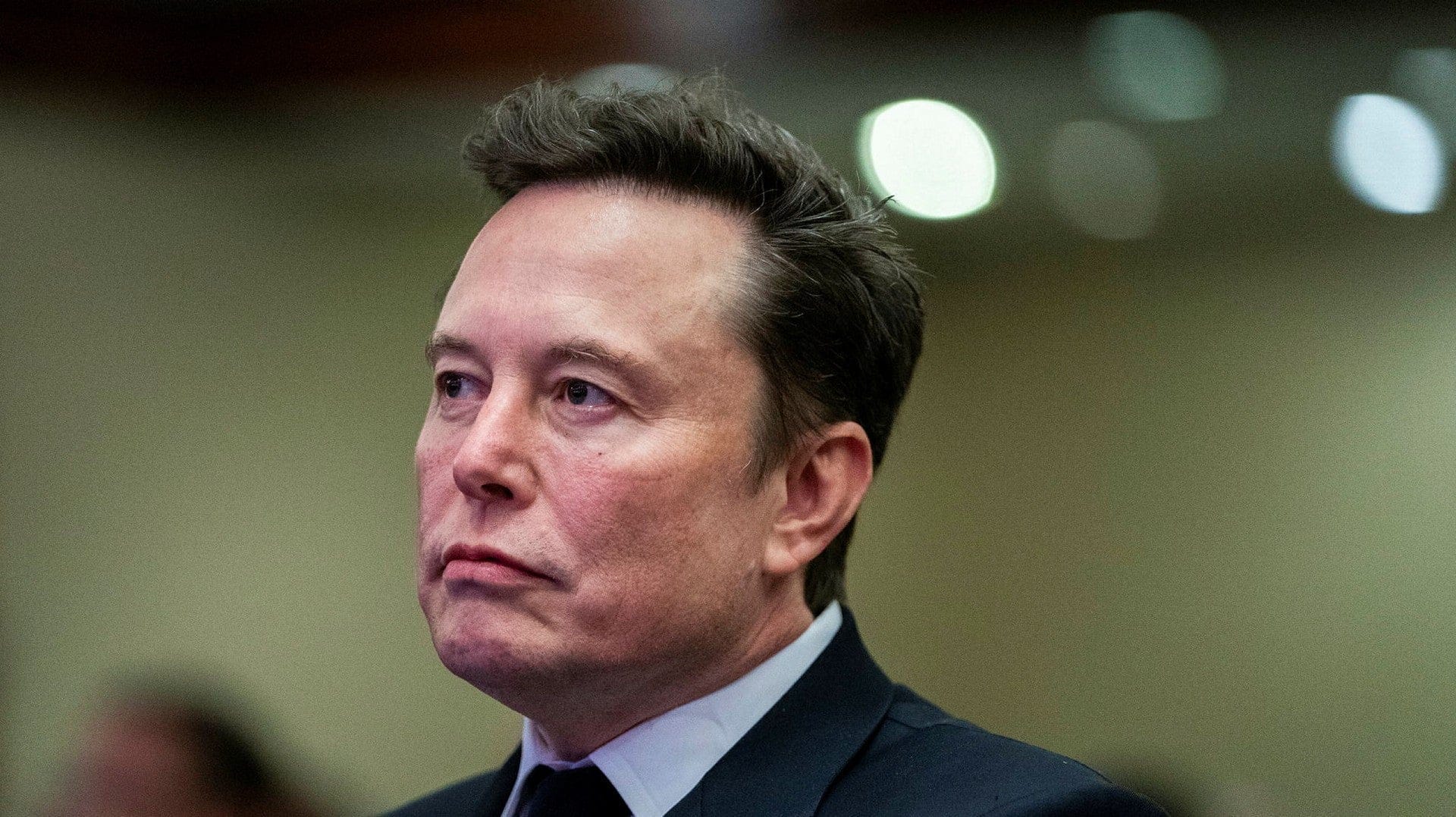 Musk removes Trump-critical posts from X.