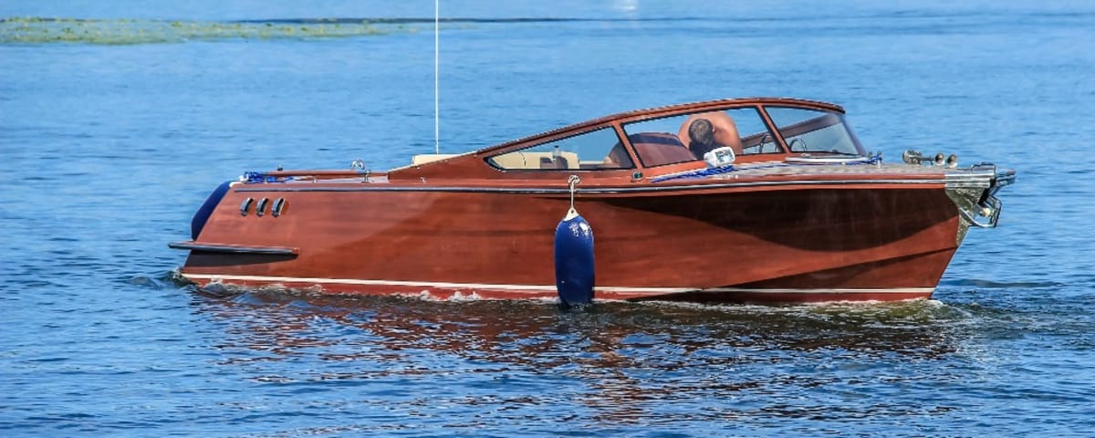 The resurgence of wood in shipbuilding: trend or revolution?