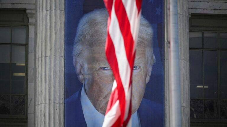 US GDP fell more than expected in the first quarter.