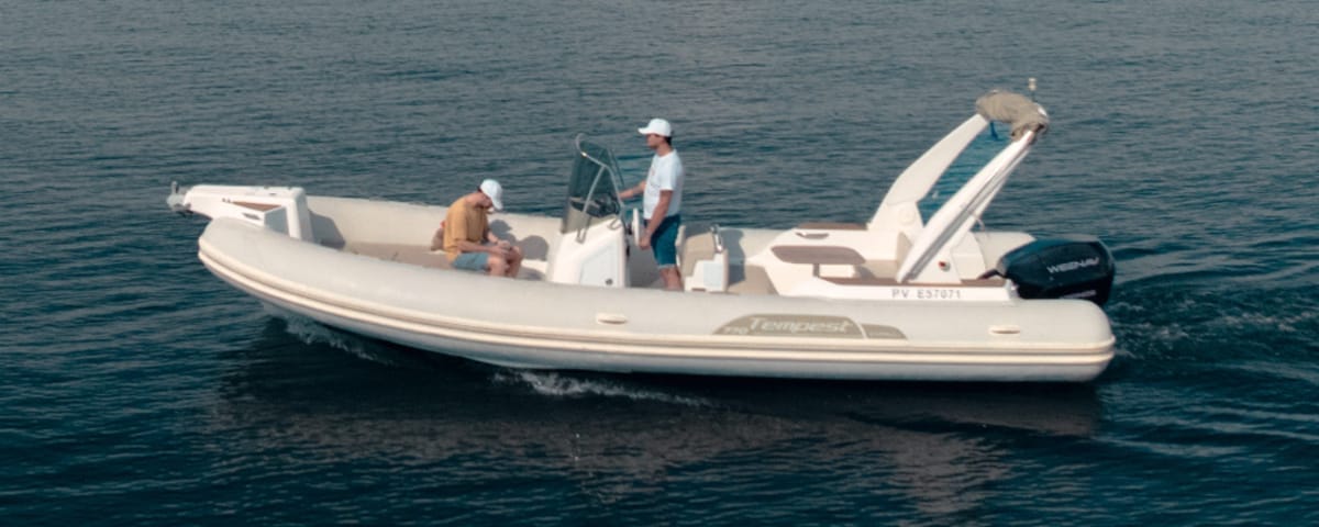 Weenav Launches KRONOS, an Electric Outboard Motor Up to 300 Horsepower