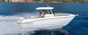 Cap Camarat 9.0 CC Series 2: Jeanneau beefs up the family dayboat