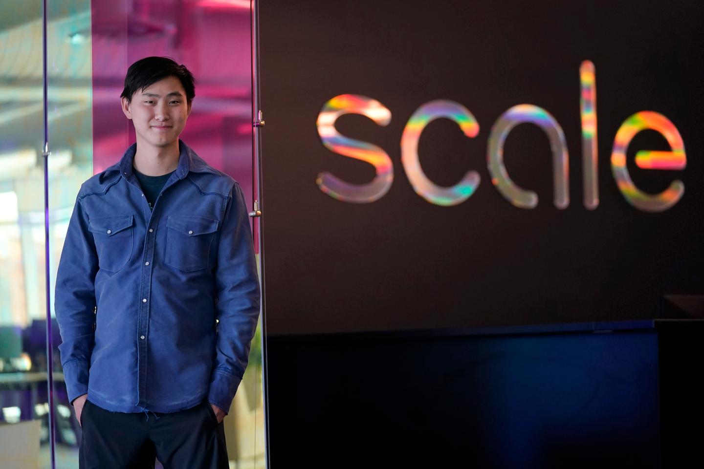 Meta invests $14 billion in Scale AI to strengthen its position in artificial intelligence.