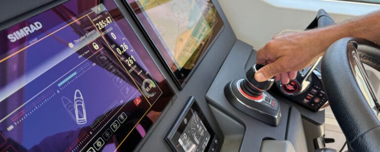 Quick Nautical Equipment and Mercury: A new step for maneuvering on board