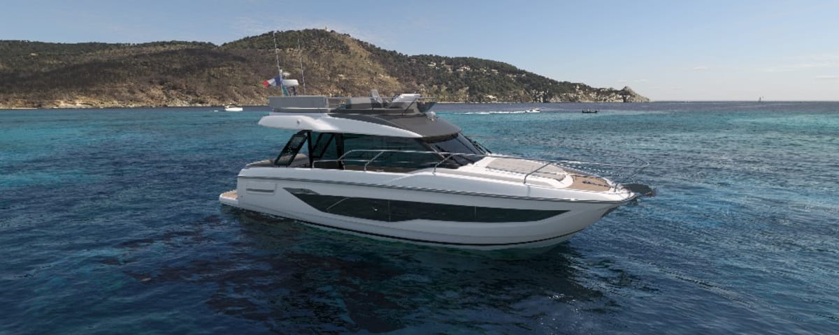Prestige F4.3: A 43-foot yacht designed for cruising