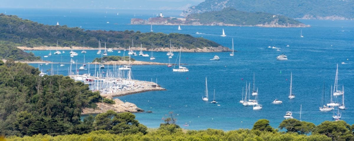 What if we sailed on our boat all year round?