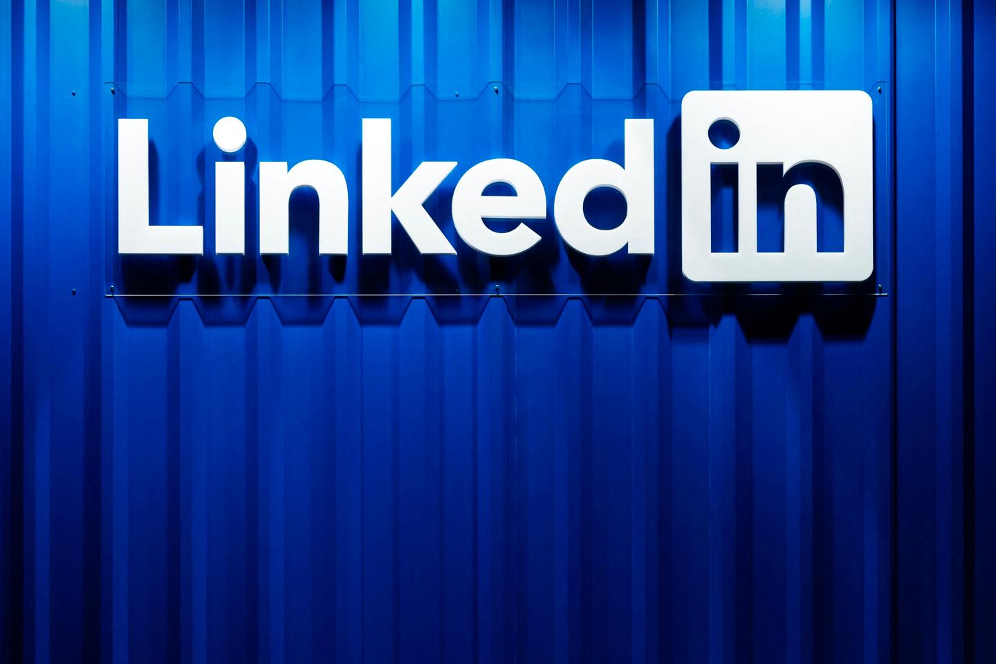 LinkedIn to Use Users' Personal Data to Train its AI