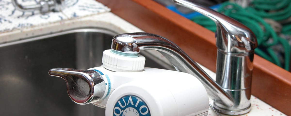 Water on board: From storage to distribution