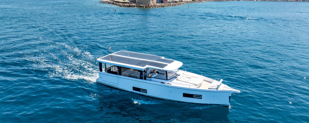 Sea Loft 480: Jeanneau reinvents island cruising